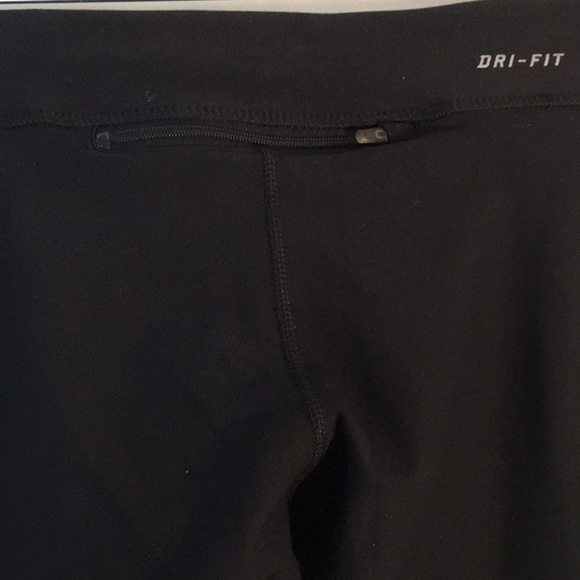 Nike Dry Fit Cropped Workout Pants - Picture 4 of 7
